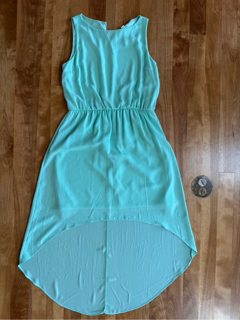 Mi Sleeveless High-Low Dress in Mint